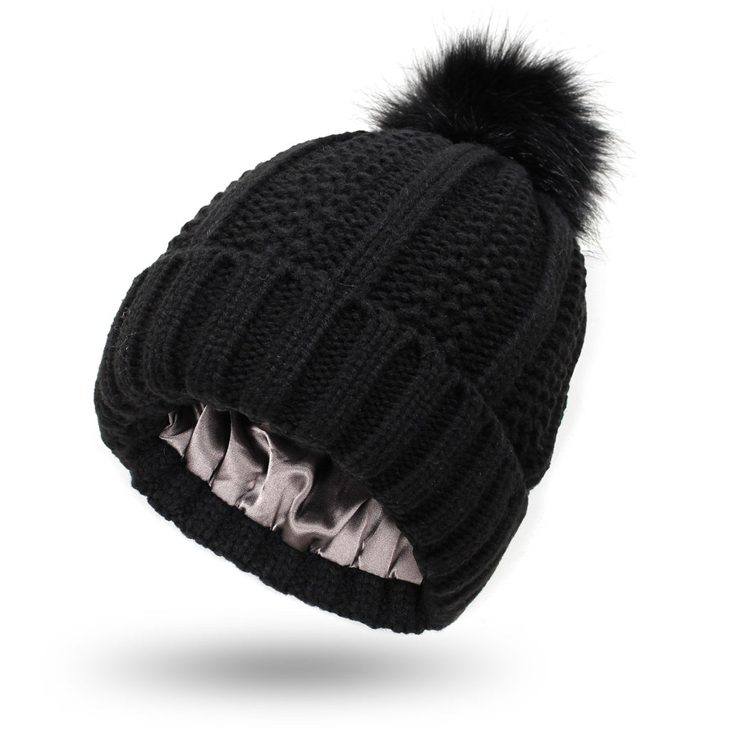 Fleece-lined pom pom beanie – Black